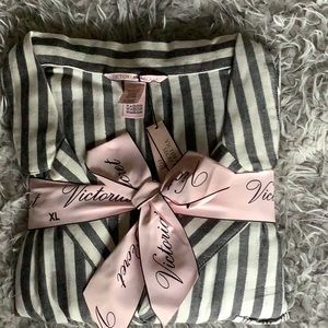 Victoria’s Secret Women’s Tall XL pajamas